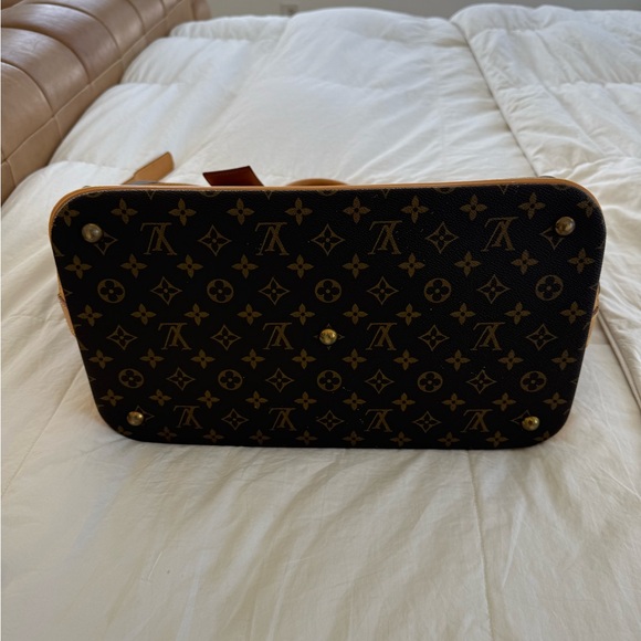 Louis Vuitton Monogram Duffel Bag in Brown and Tan - Picture 3 of 8
